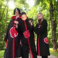 Akatsuki - Itachi,Tobi,Konan (s blonďatýma vlasama xD ) 