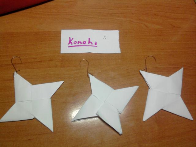 ozdoba: origami shuriken :)